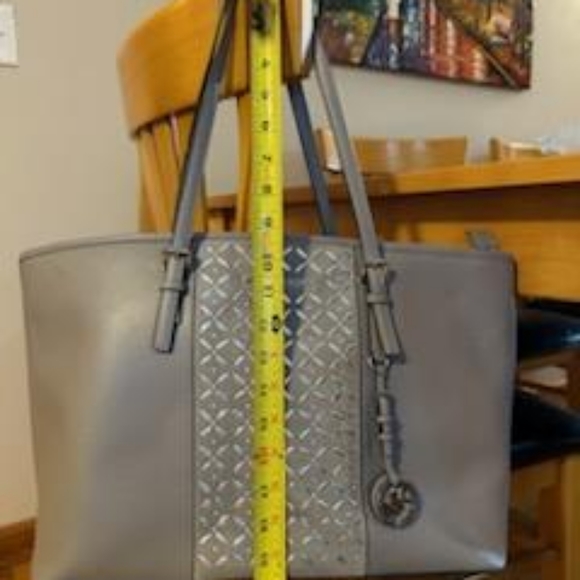 Michael Kors large tote and wallet - Picture 7 of 11